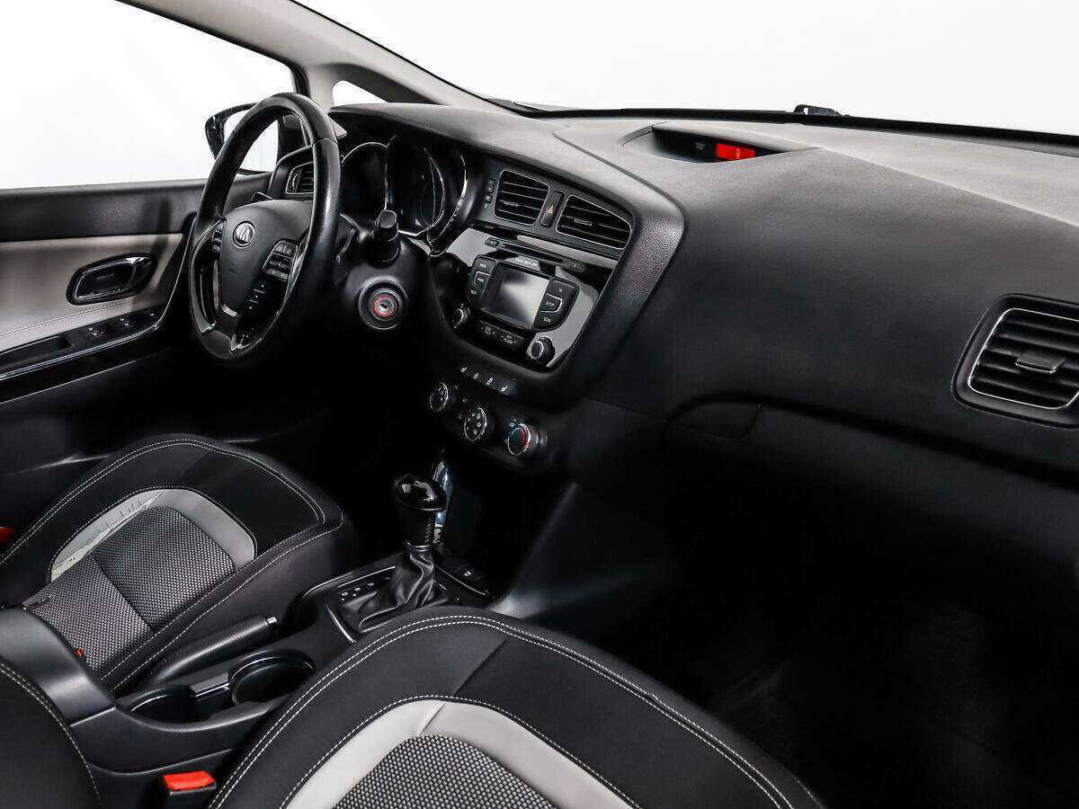 Kia Ceed с пробегом — 2014 год. Фото: #9