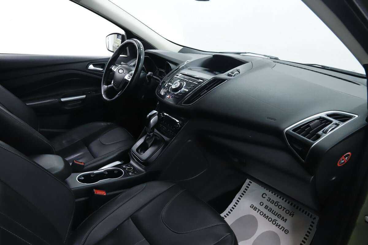 Ford Kuga с пробегом — 2016 год. Фото: #17