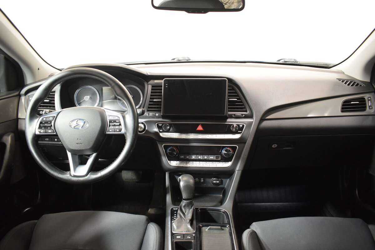 Hyundai Sonata с пробегом — 2018 год. Фото: #12