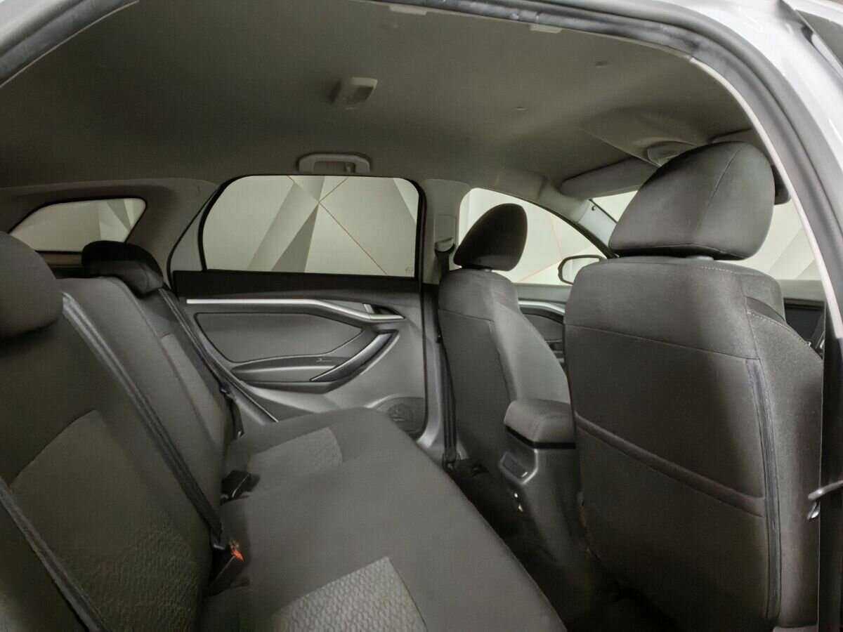 Lada (ВАЗ) Vesta с пробегом — 2021 год. Фото: #11