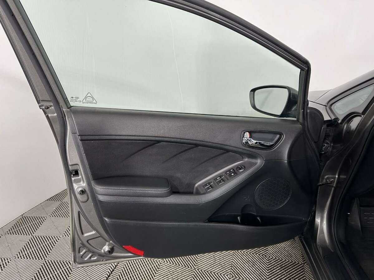 Kia Cerato с пробегом — 2019 год. Фото: #7