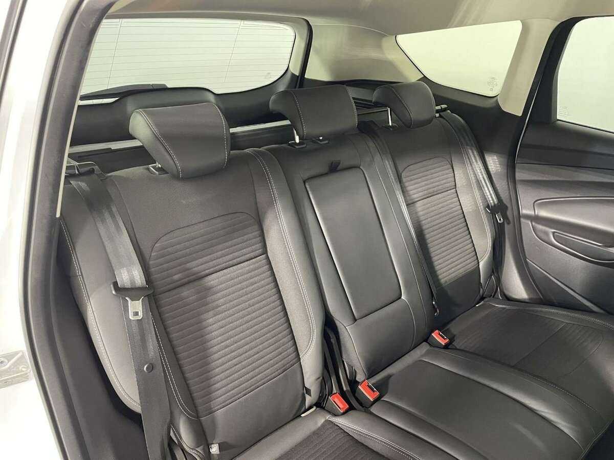 Ford Kuga с пробегом — 2017 год. Фото: #12