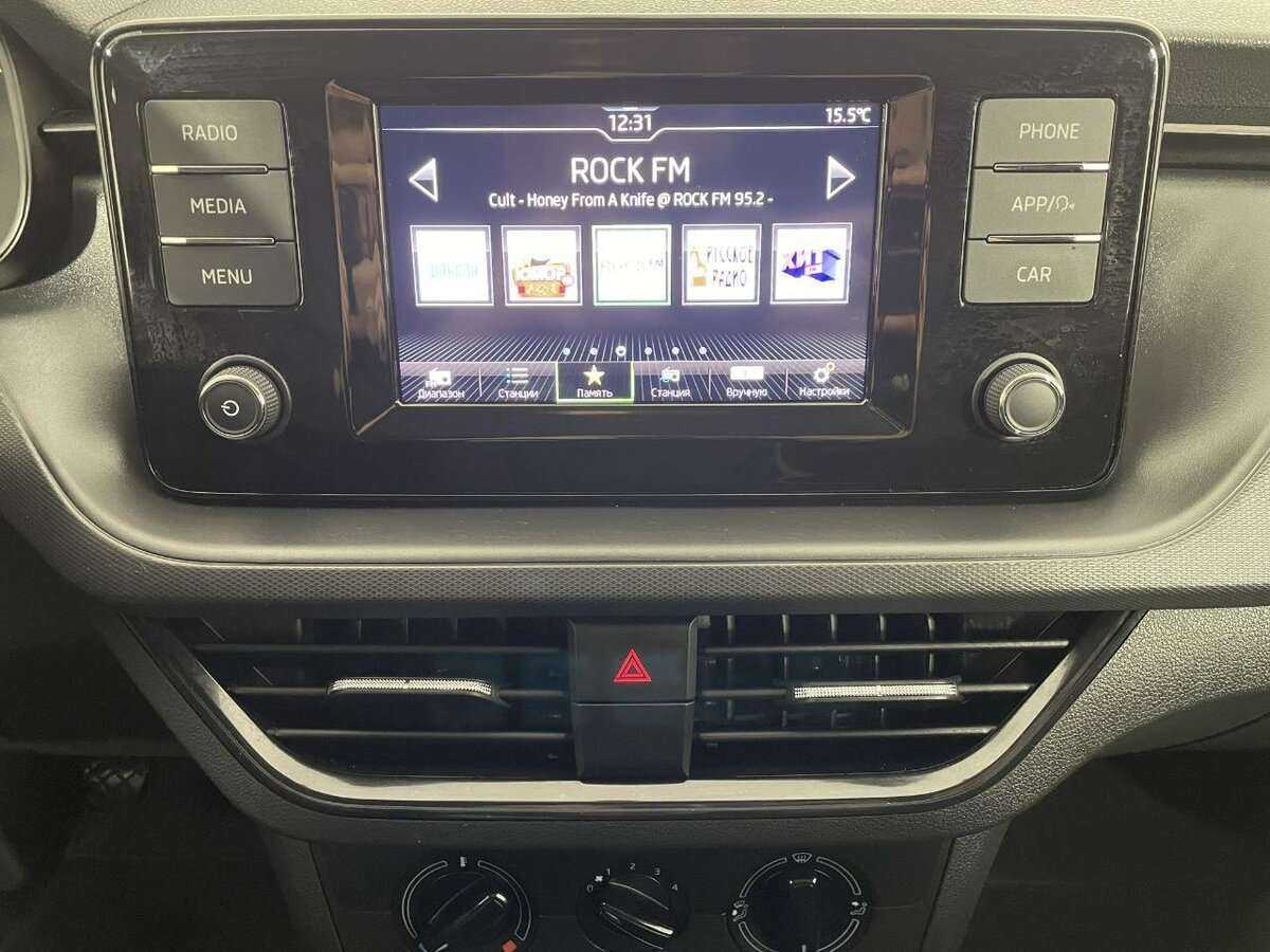 Skoda Rapid с пробегом — 2021 год. Фото: #11