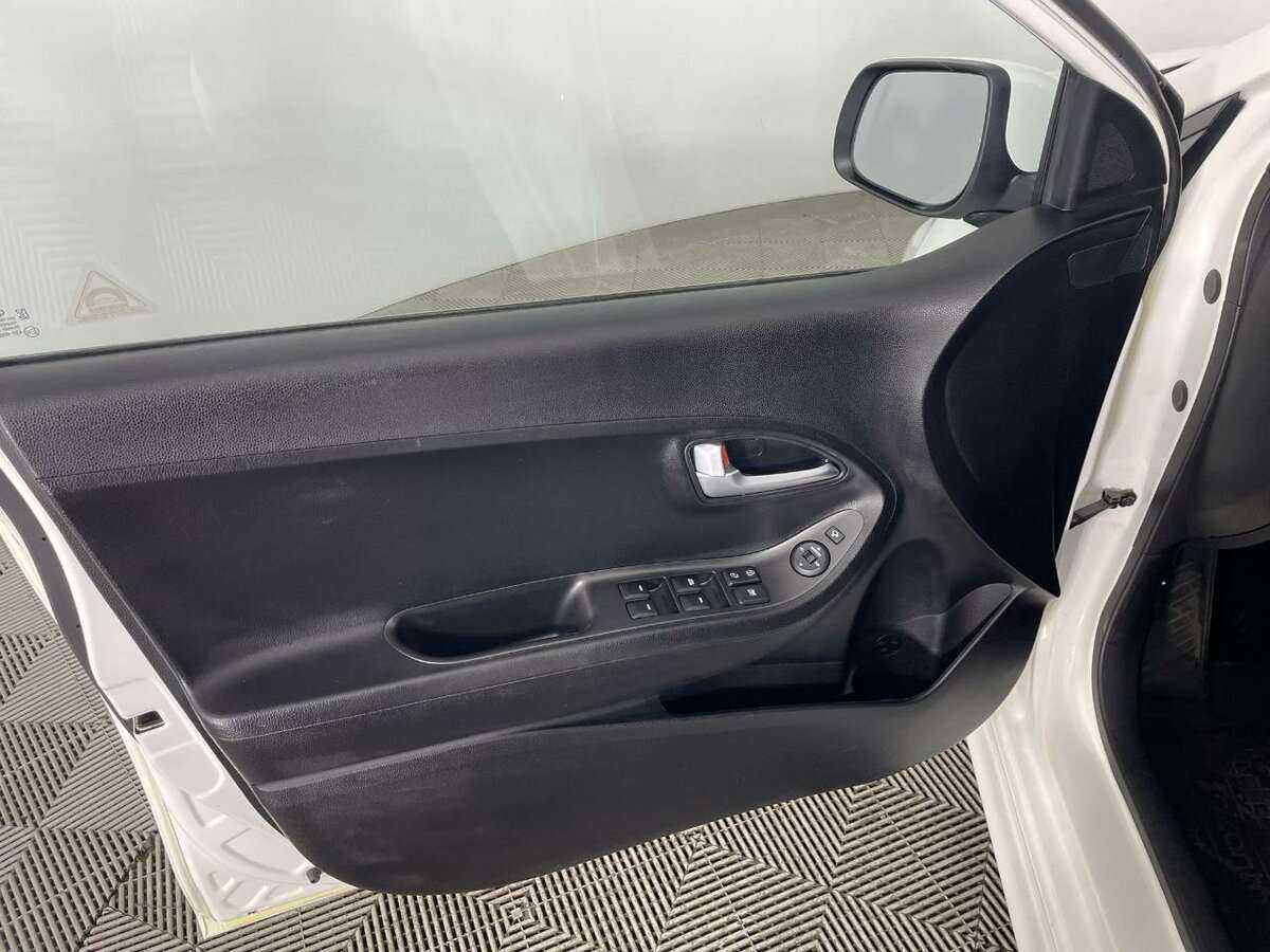 Kia Picanto с пробегом — 2015 год. Фото: #7