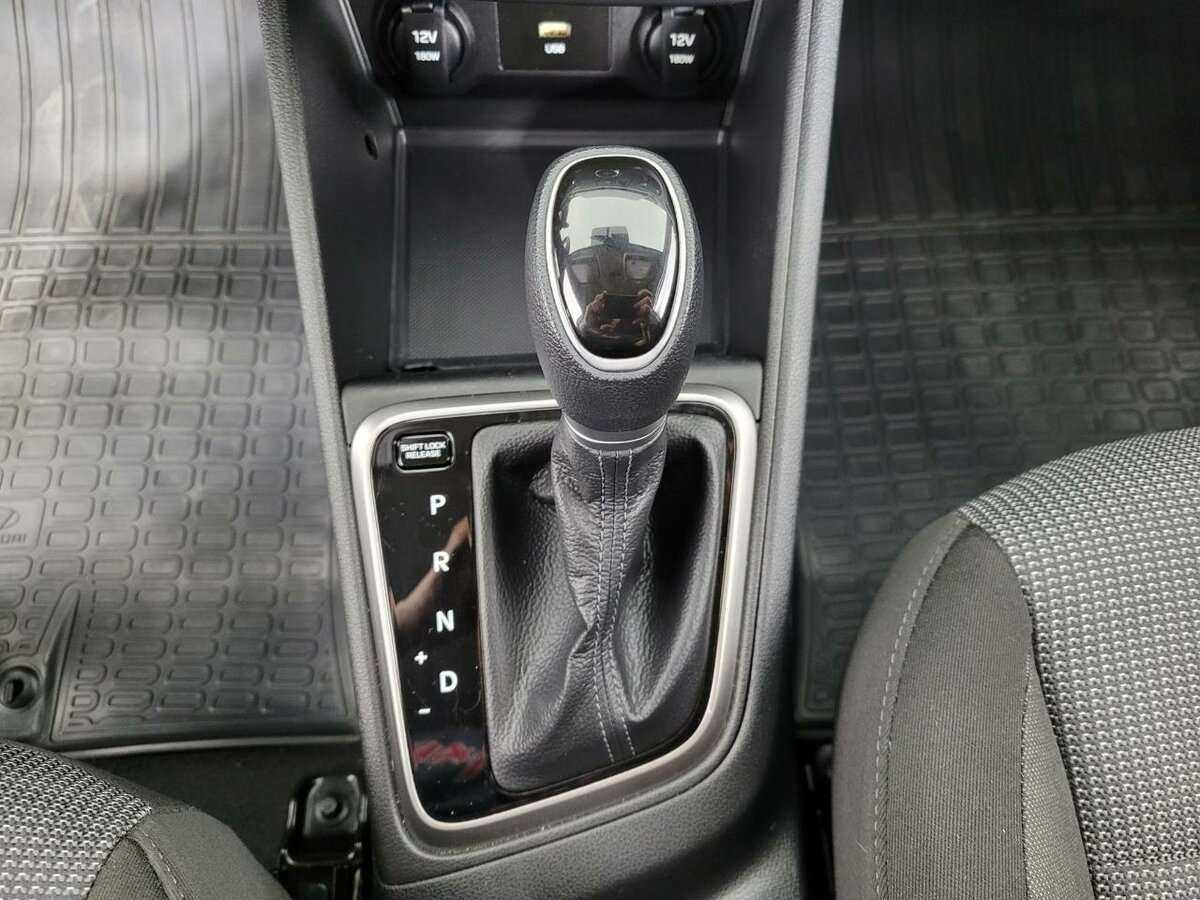 Hyundai Solaris с пробегом — 2021 год. Фото: #12