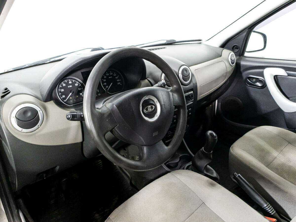 Lada (ВАЗ) Largus с пробегом — 2015 год. Фото: #9