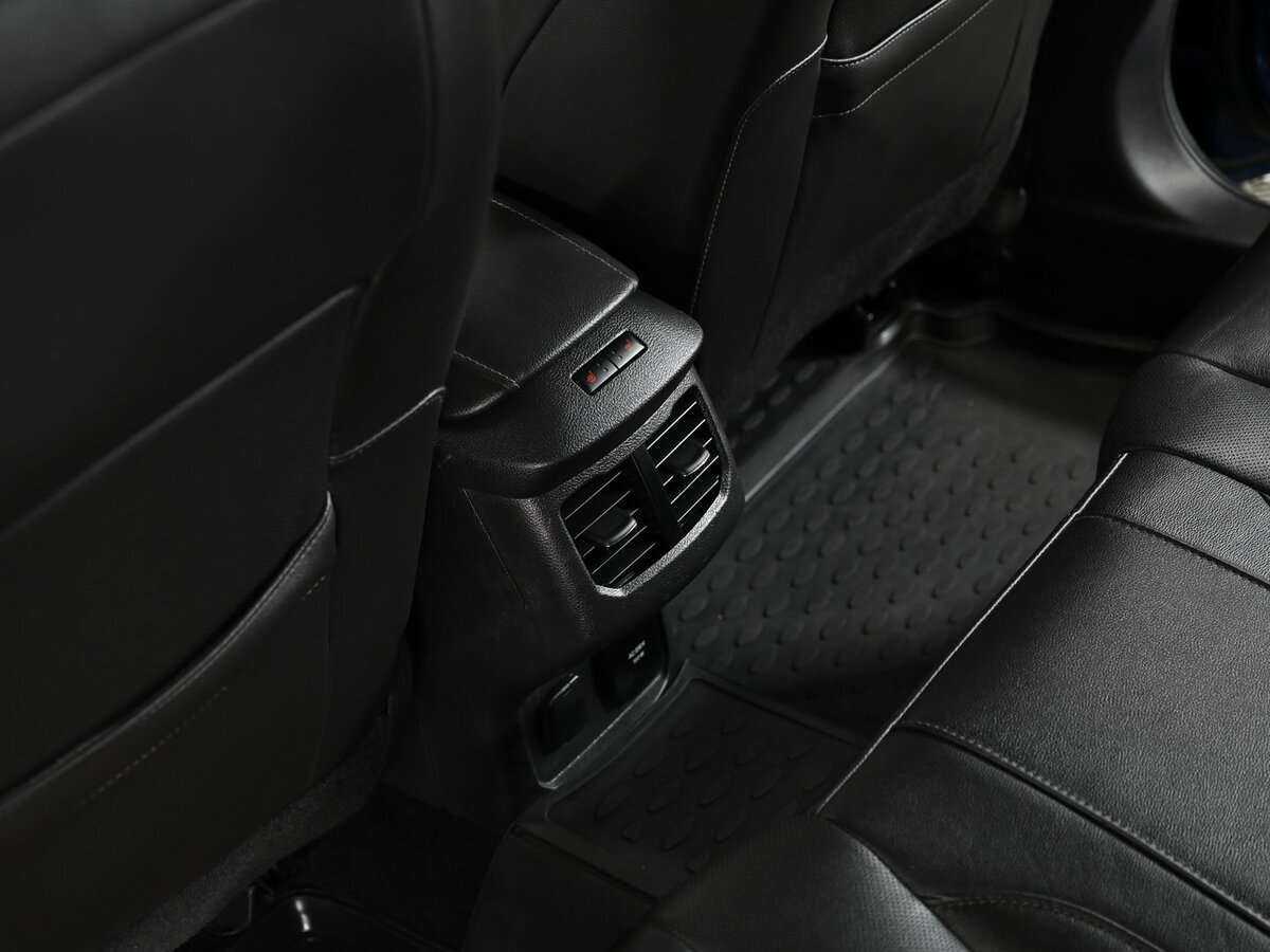 Ford Mondeo с пробегом — 2015 год. Фото: #14