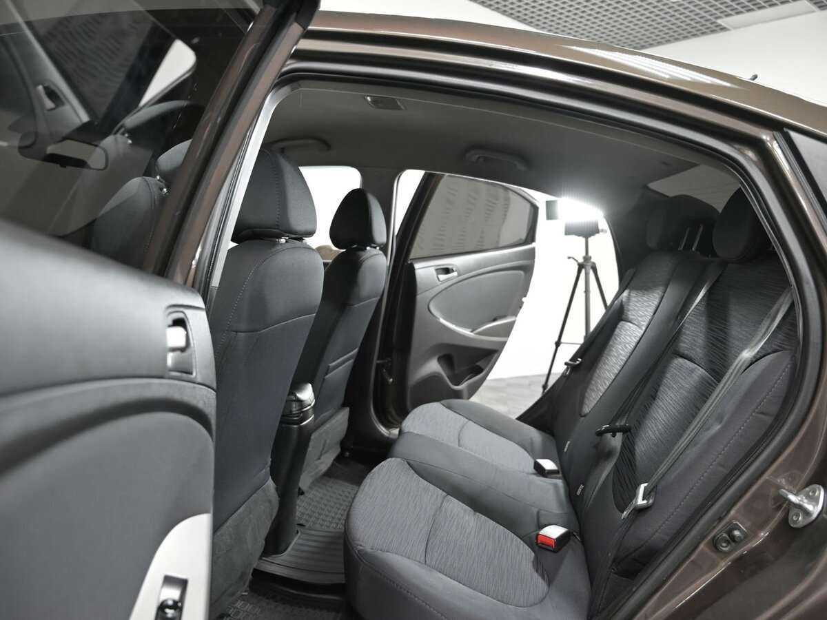 Hyundai Solaris с пробегом — 2016 год. Фото: #10