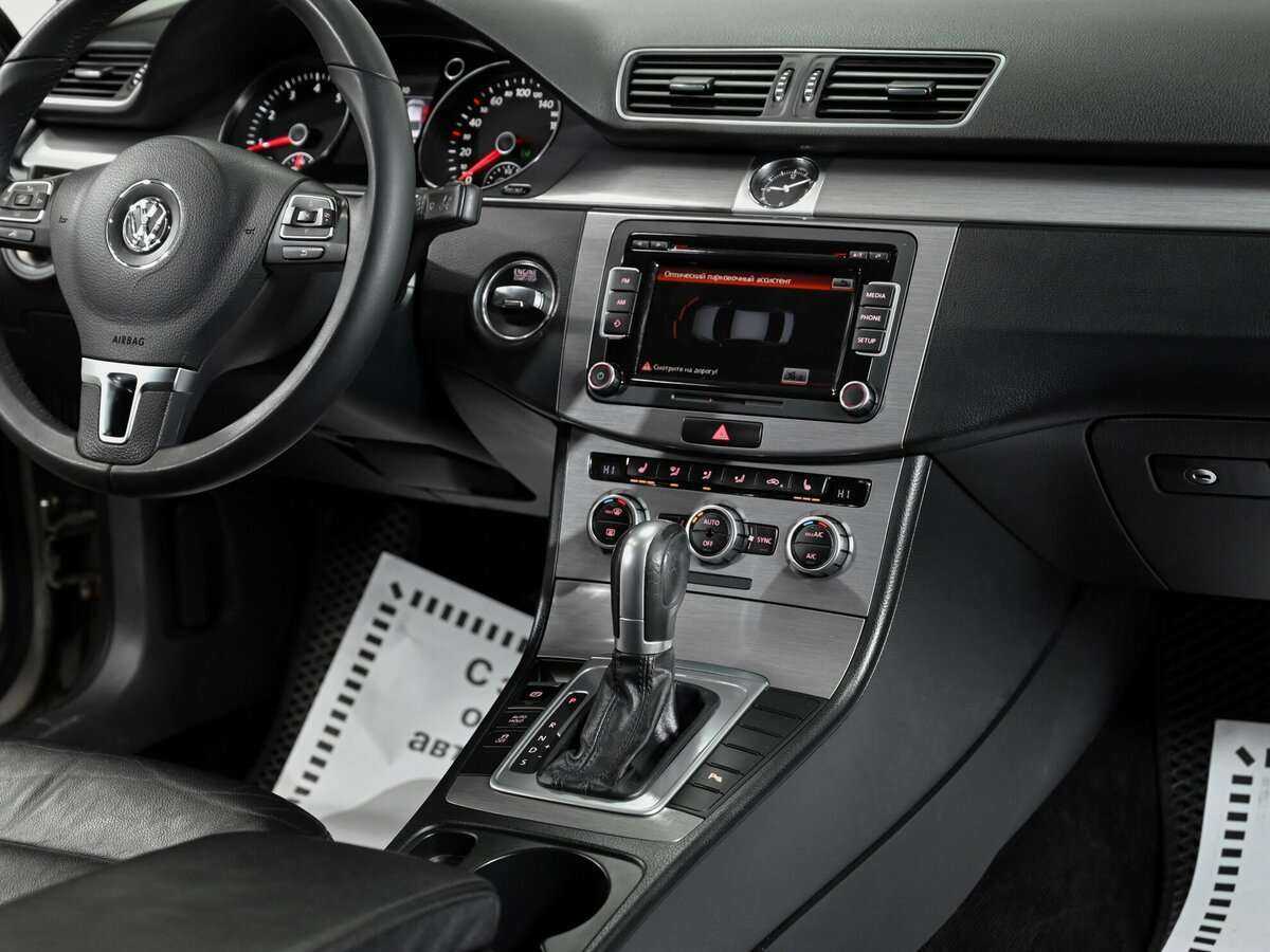 Volkswagen Passat с пробегом — 2014 год. Фото: #8