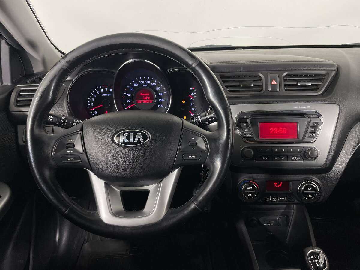 Kia Rio с пробегом — 2014 год. Фото: #9