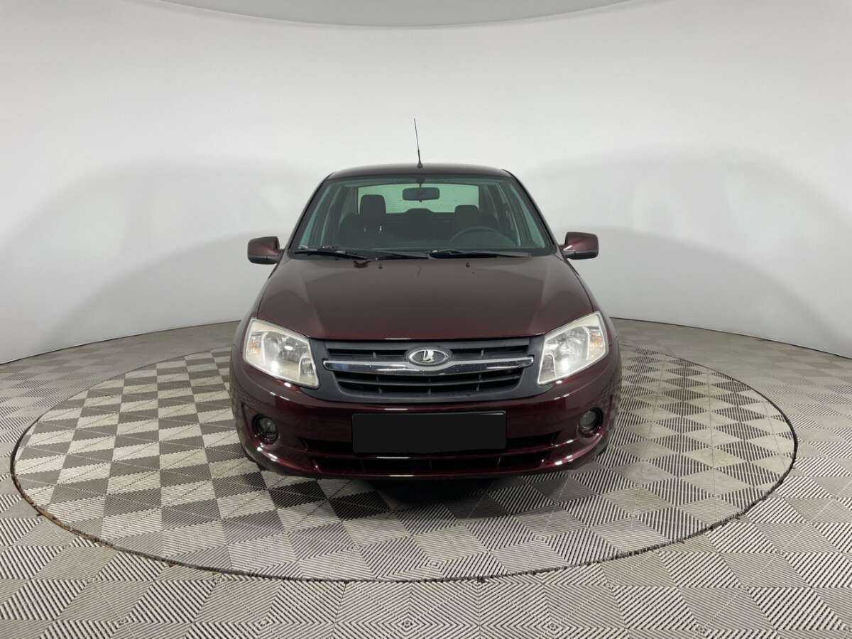 Lada (ВАЗ) Granta с пробегом — 2012 год. Фото: #1