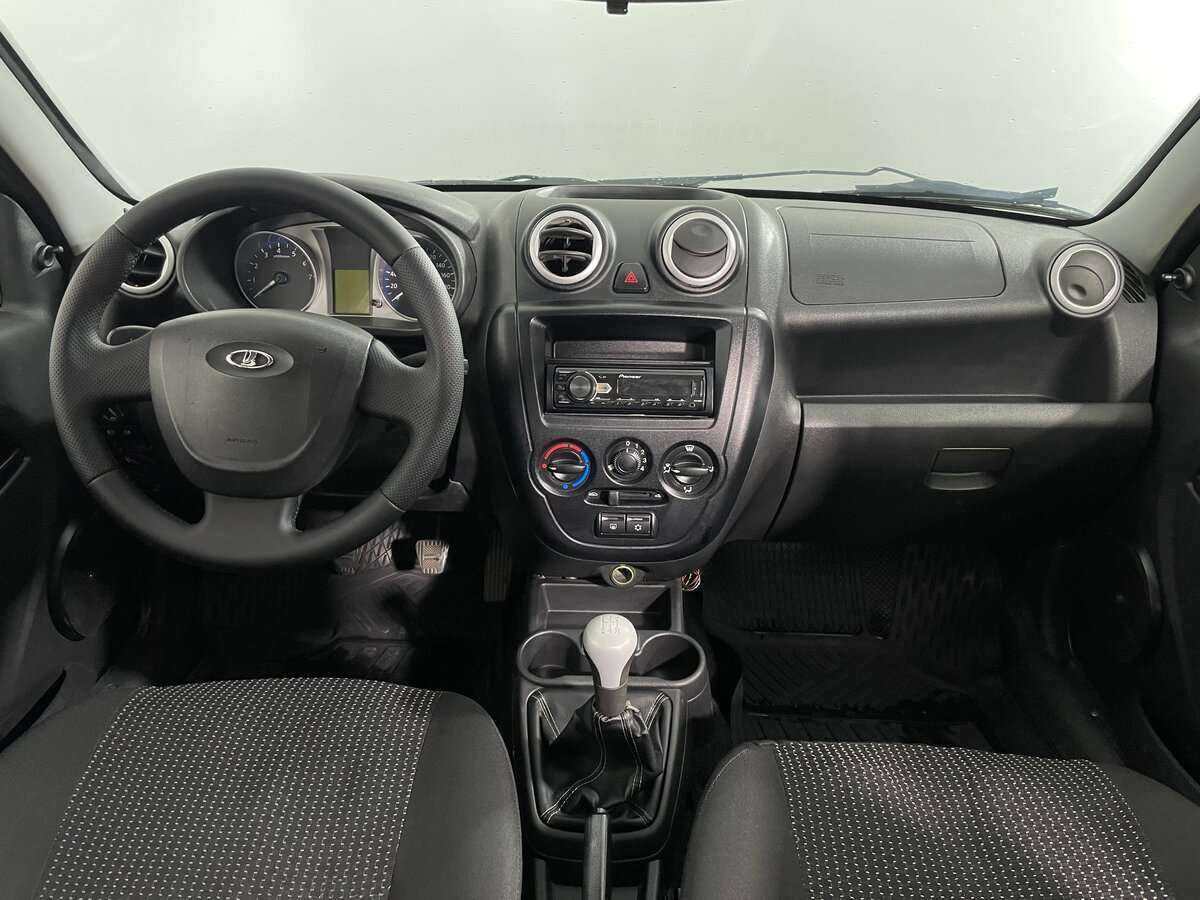 Lada (ВАЗ) Granta с пробегом — 2012 год. Фото: #10