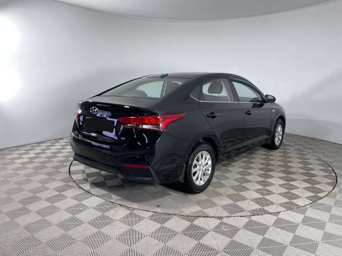 Hyundai Solaris с пробегом — 2017 год. Фото: #3