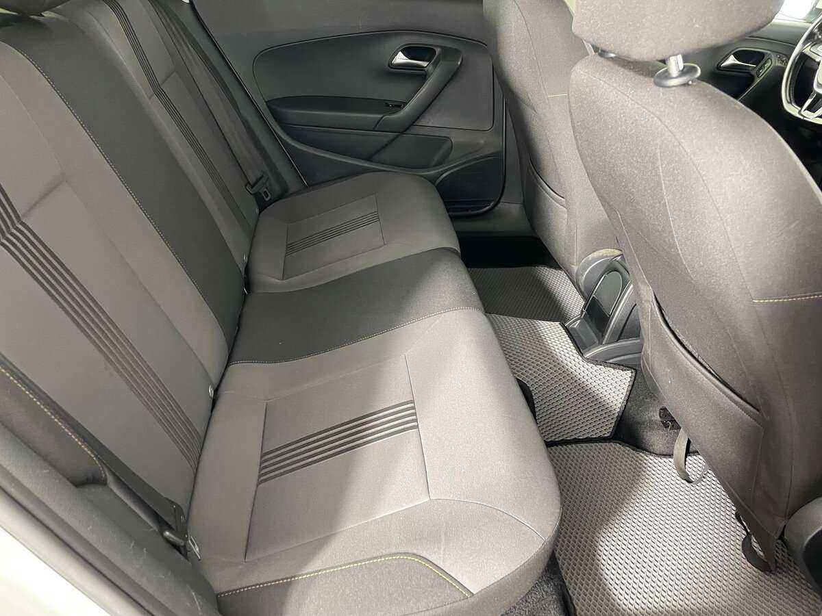 Volkswagen Polo с пробегом — 2016 год. Фото: #18