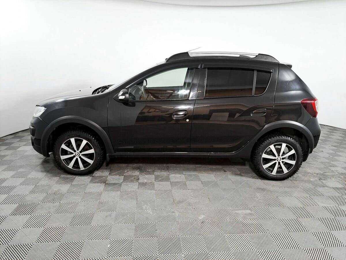 Renault Sandero с пробегом — 2016 год. Фото: #6