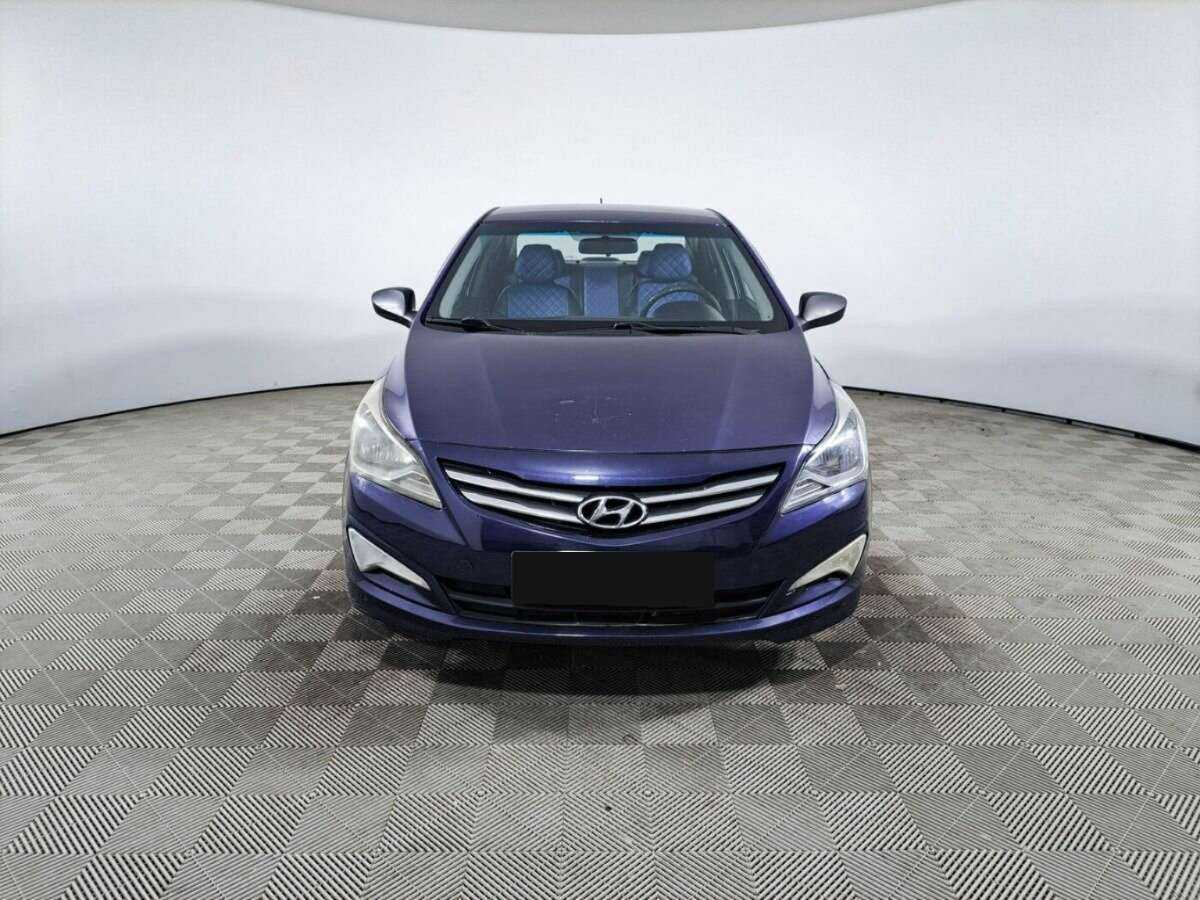 Hyundai Solaris с пробегом — 2014 год. Фото: #1