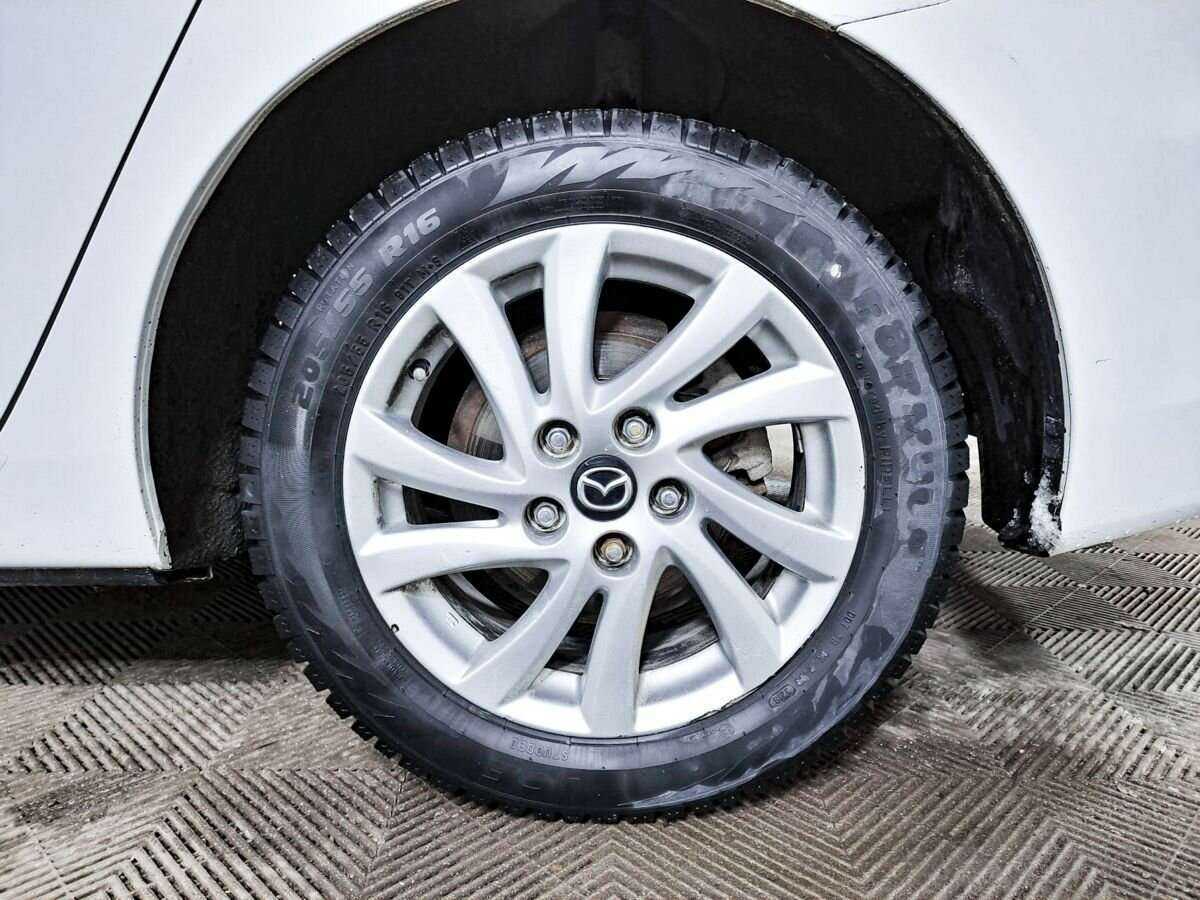 Mazda 3 с пробегом — 2013 год. Фото: #17