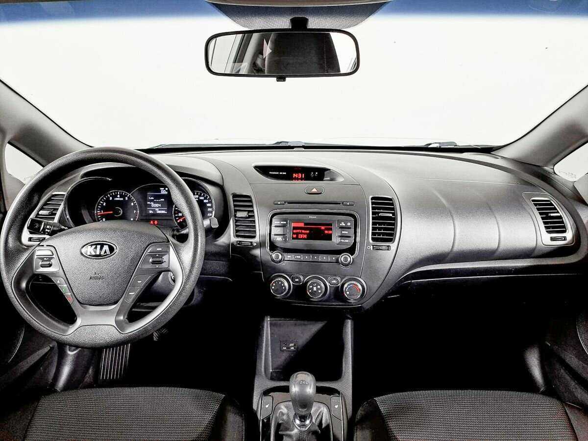 Kia Cerato с пробегом — 2017 год. Фото: #11