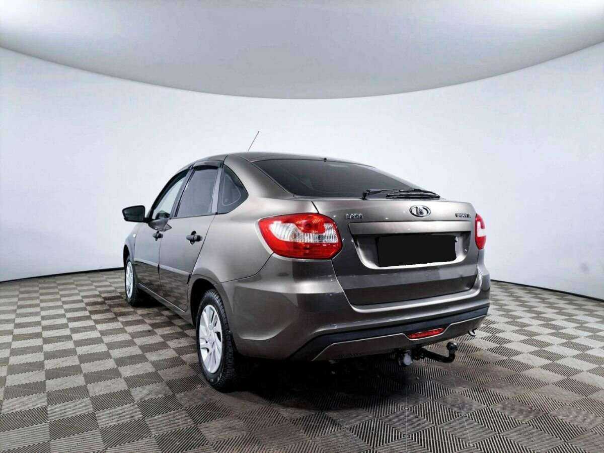 Lada (ВАЗ) Granta с пробегом — 2017 год. Фото: #6