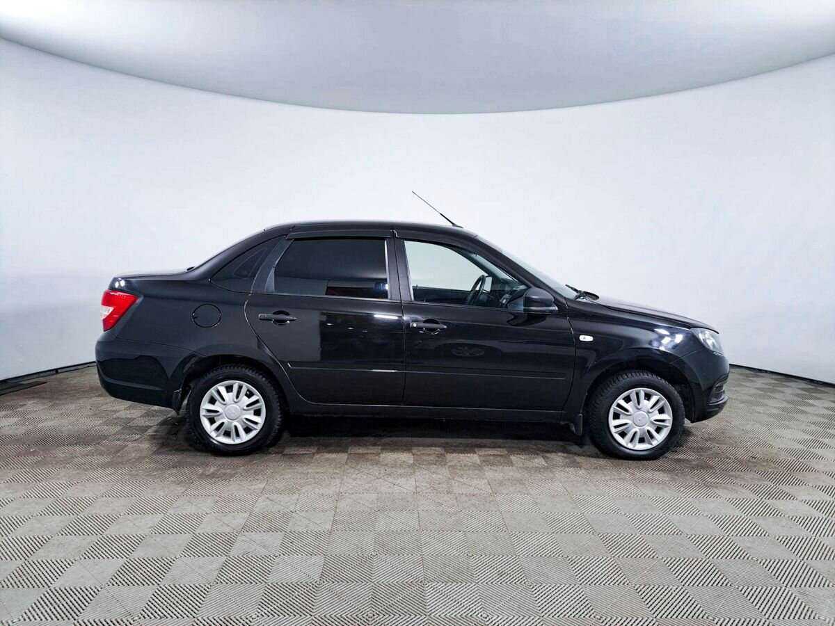 Lada (ВАЗ) Granta с пробегом — 2021 год. Фото: #3