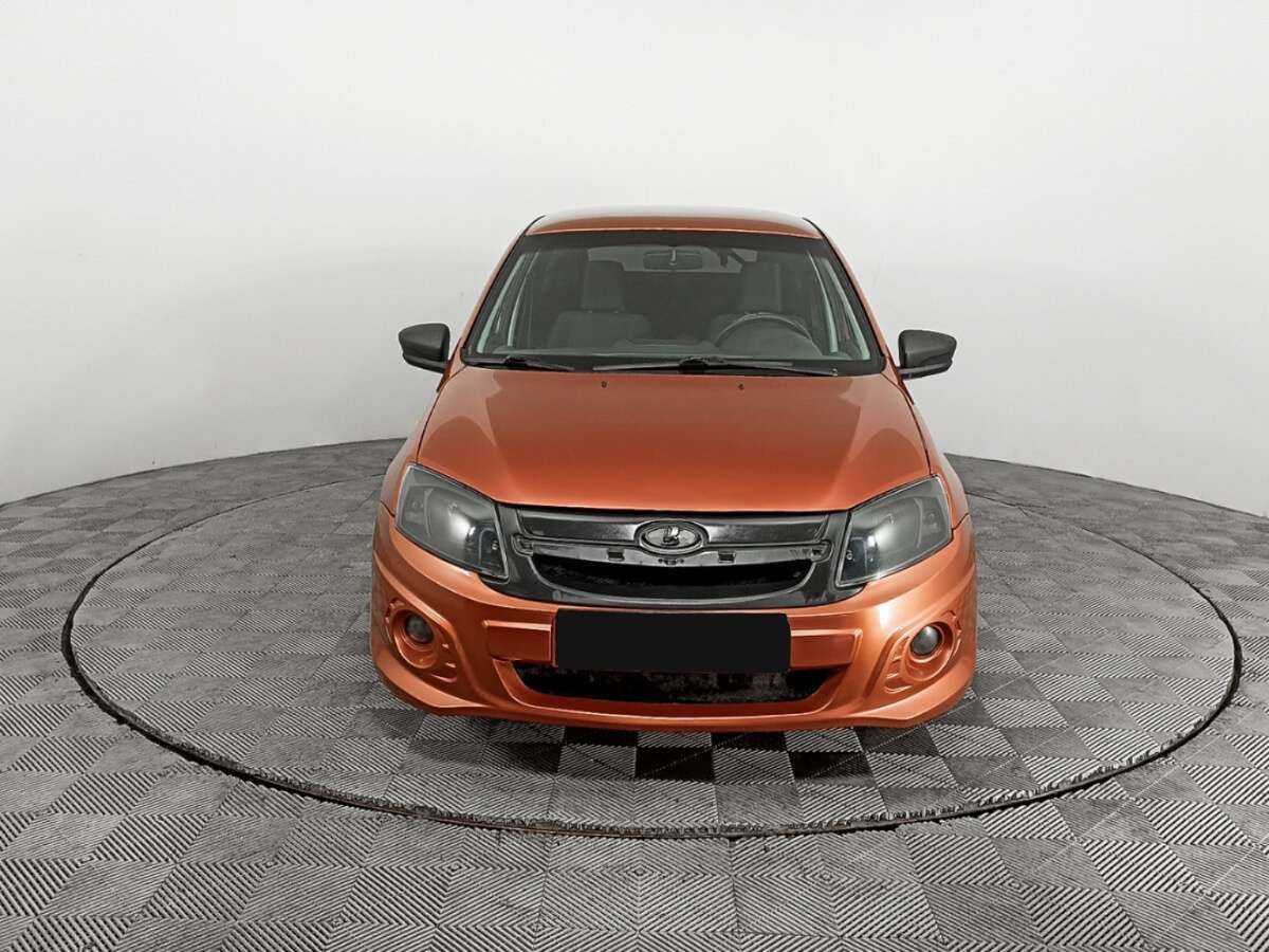 Lada (ВАЗ) Granta с пробегом — 2015 год. Фото: #1