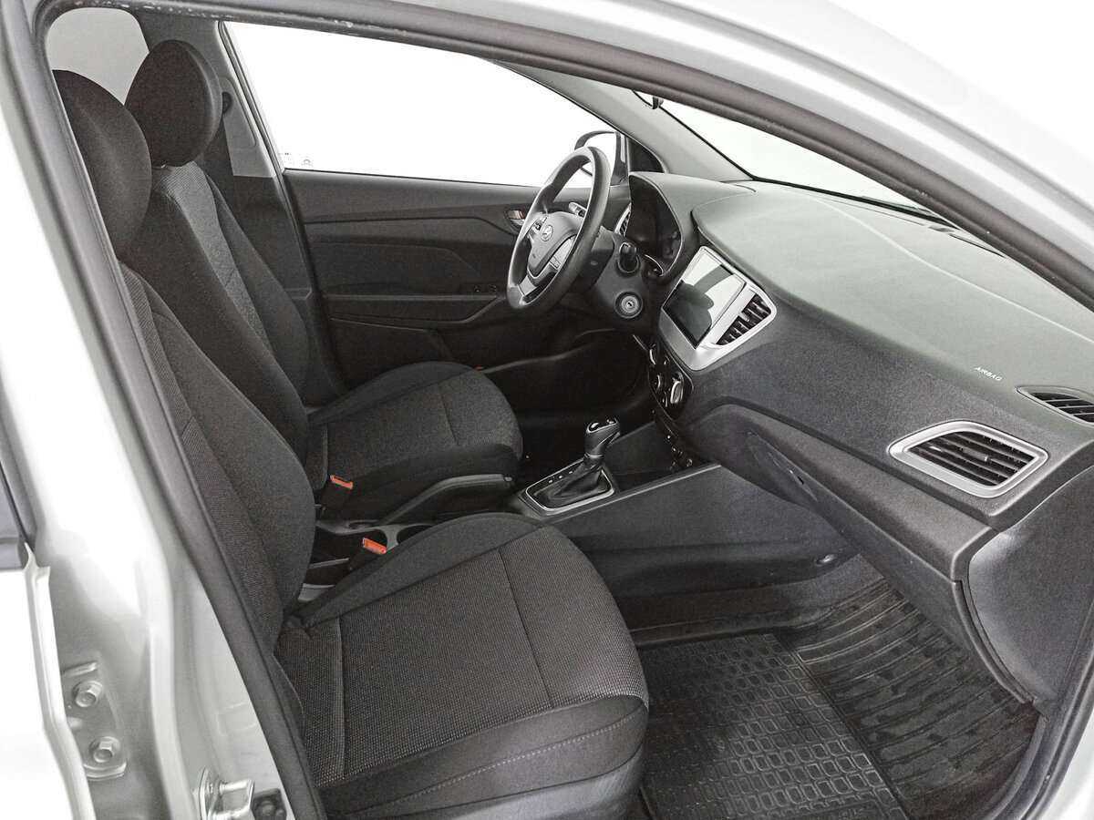 Hyundai Solaris с пробегом — 2019 год. Фото: #8