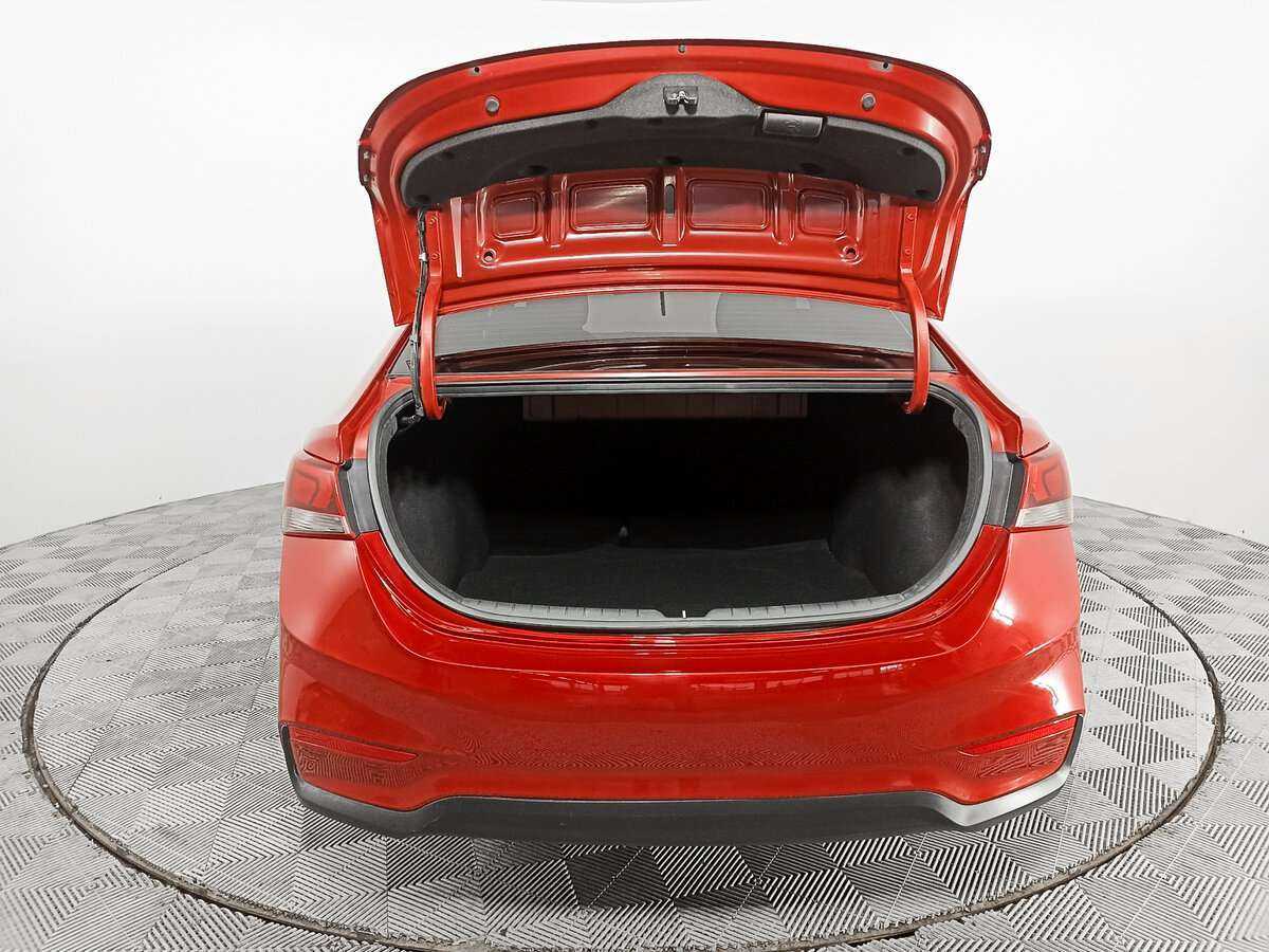 Hyundai Solaris с пробегом — 2019 год. Фото: #9