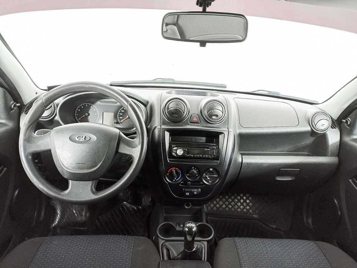 Lada (ВАЗ) Granta с пробегом — 2014 год. Фото: #9