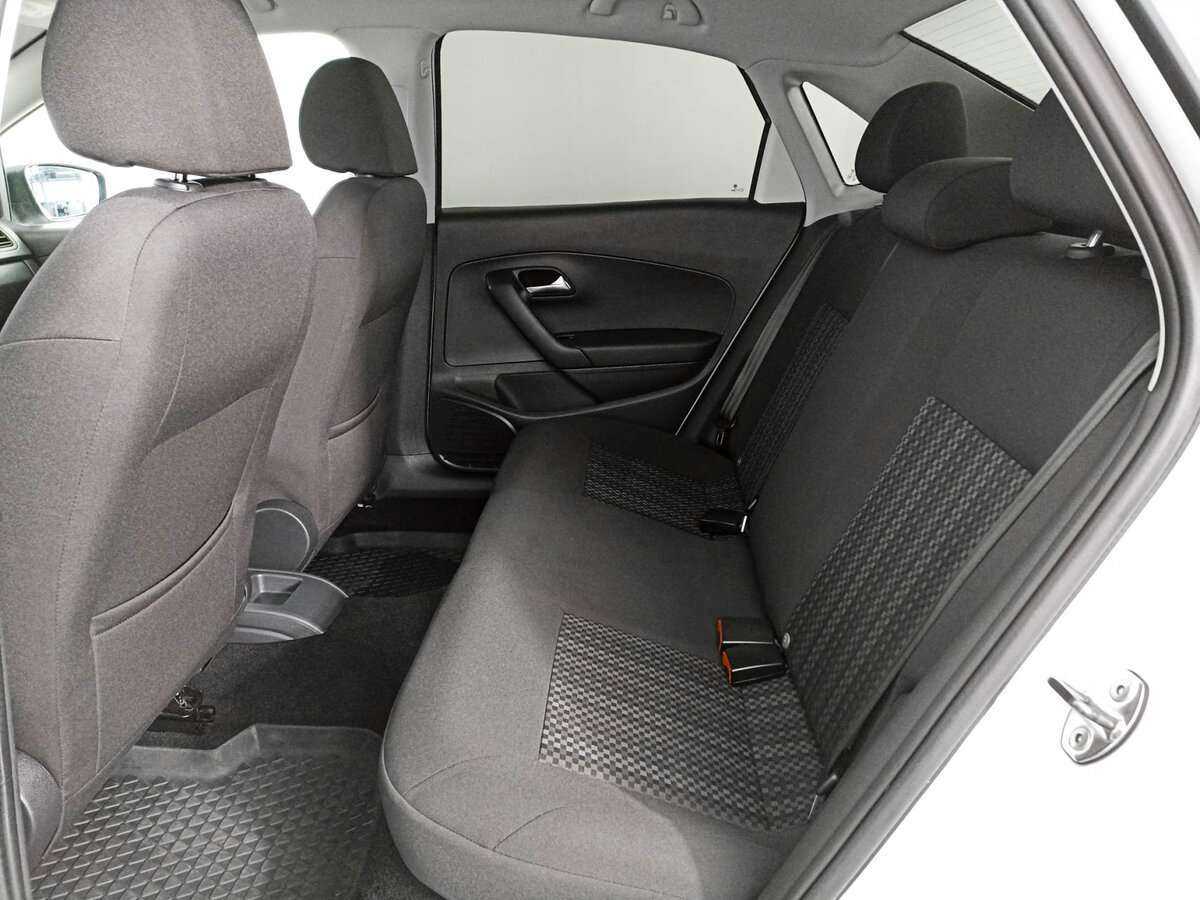 Volkswagen Polo с пробегом — 2018 год. Фото: #8