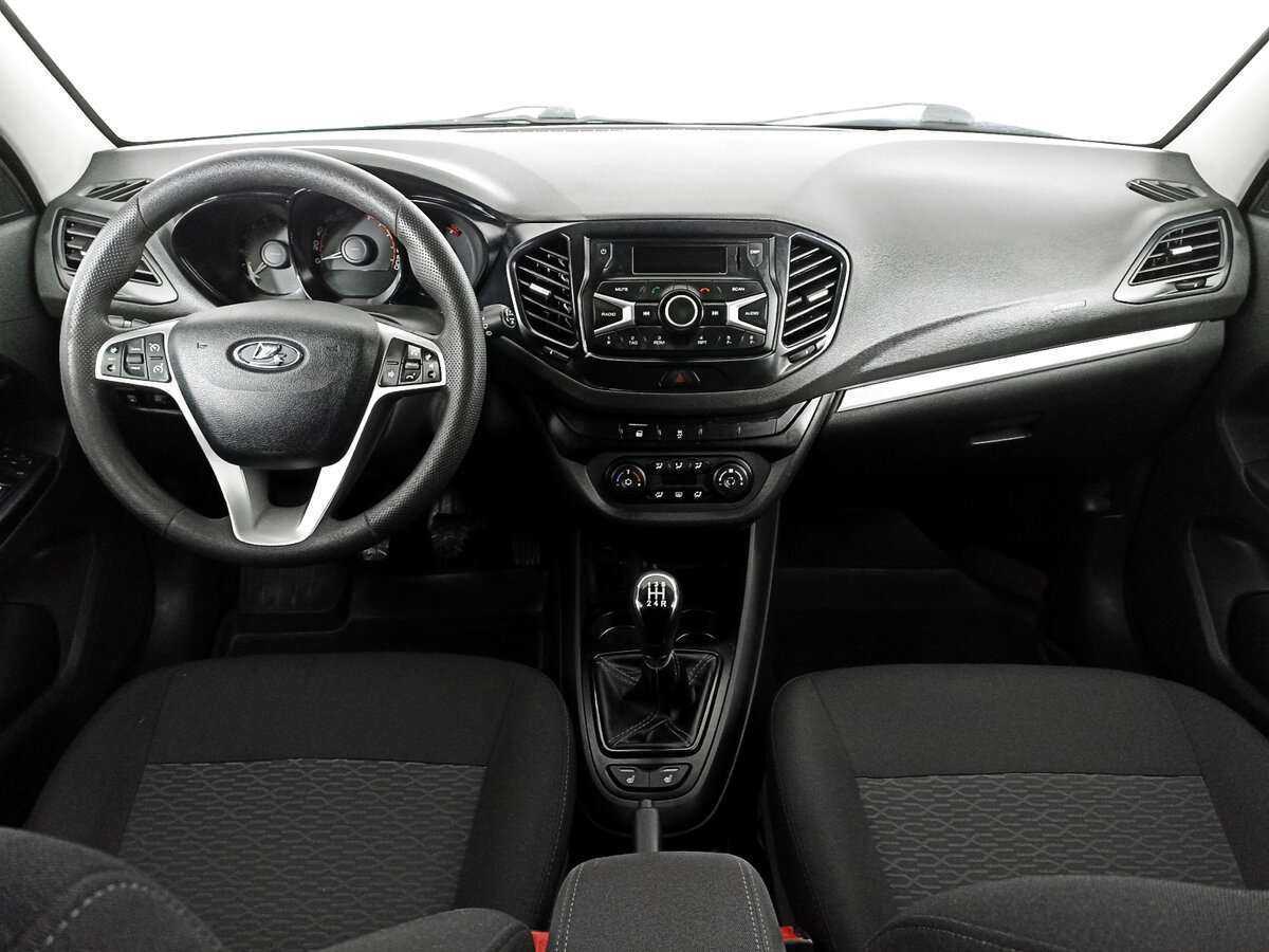 Lada (ВАЗ) Vesta с пробегом — 2019 год. Фото: #11