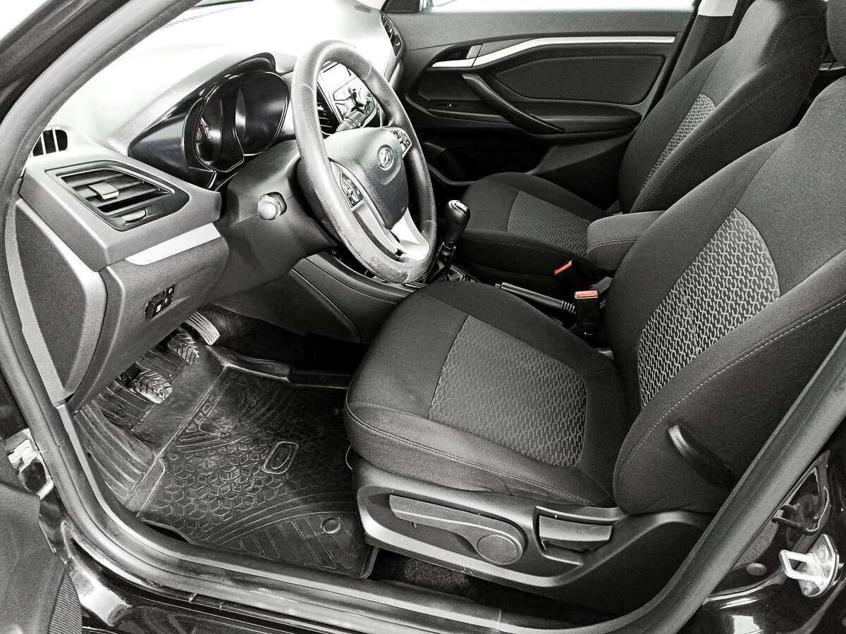 Lada (ВАЗ) Vesta с пробегом — 2019 год. Фото: #13