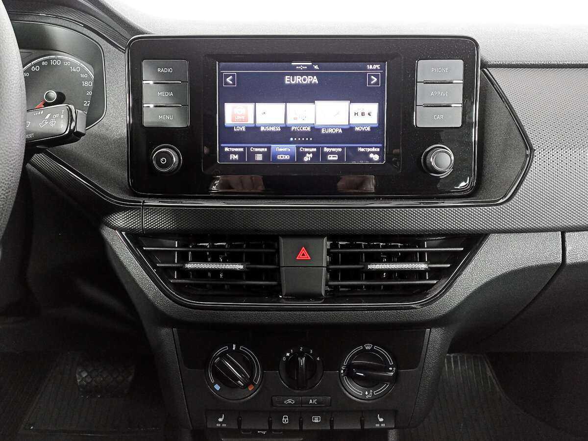 Volkswagen Polo с пробегом — 2021 год. Фото: #12