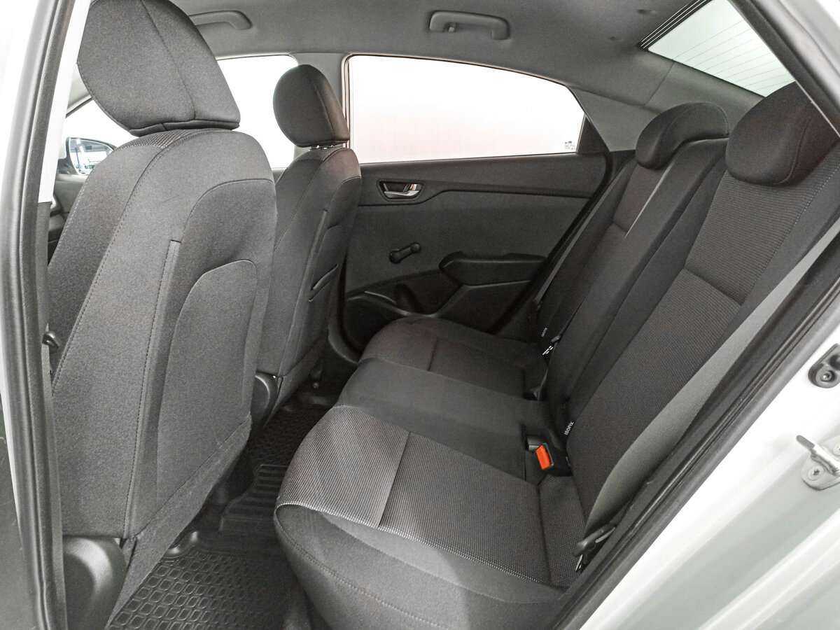 Hyundai Solaris с пробегом — 2017 год. Фото: #9