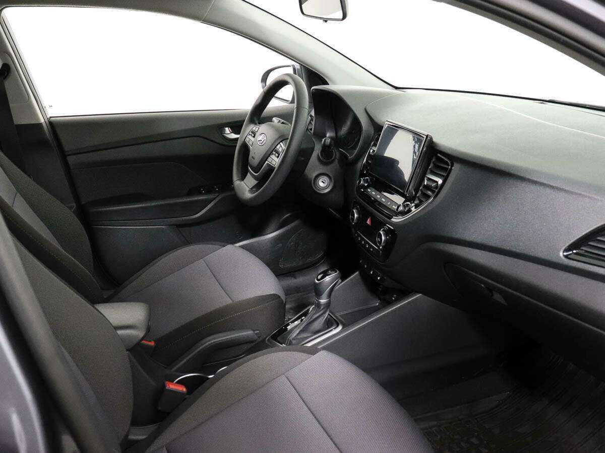 Hyundai Solaris с пробегом — 2021 год. Фото: #6