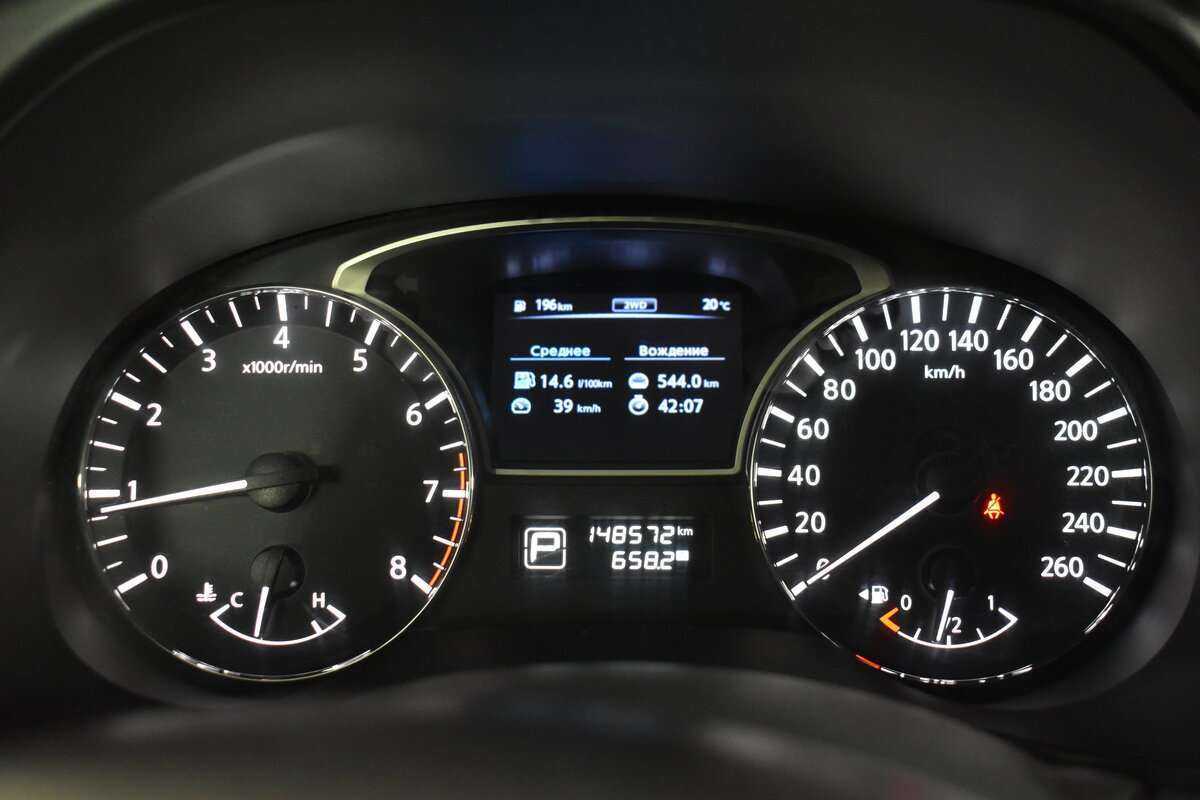 Nissan Pathfinder с пробегом — 2015 год. Фото: #14