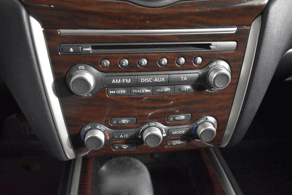 Nissan Pathfinder с пробегом — 2015 год. Фото: #18