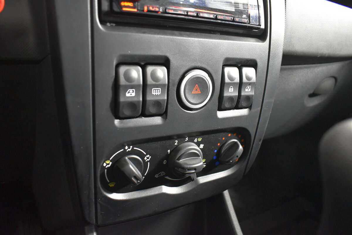 Lada (ВАЗ) Largus с пробегом — 2018 год. Фото: #10