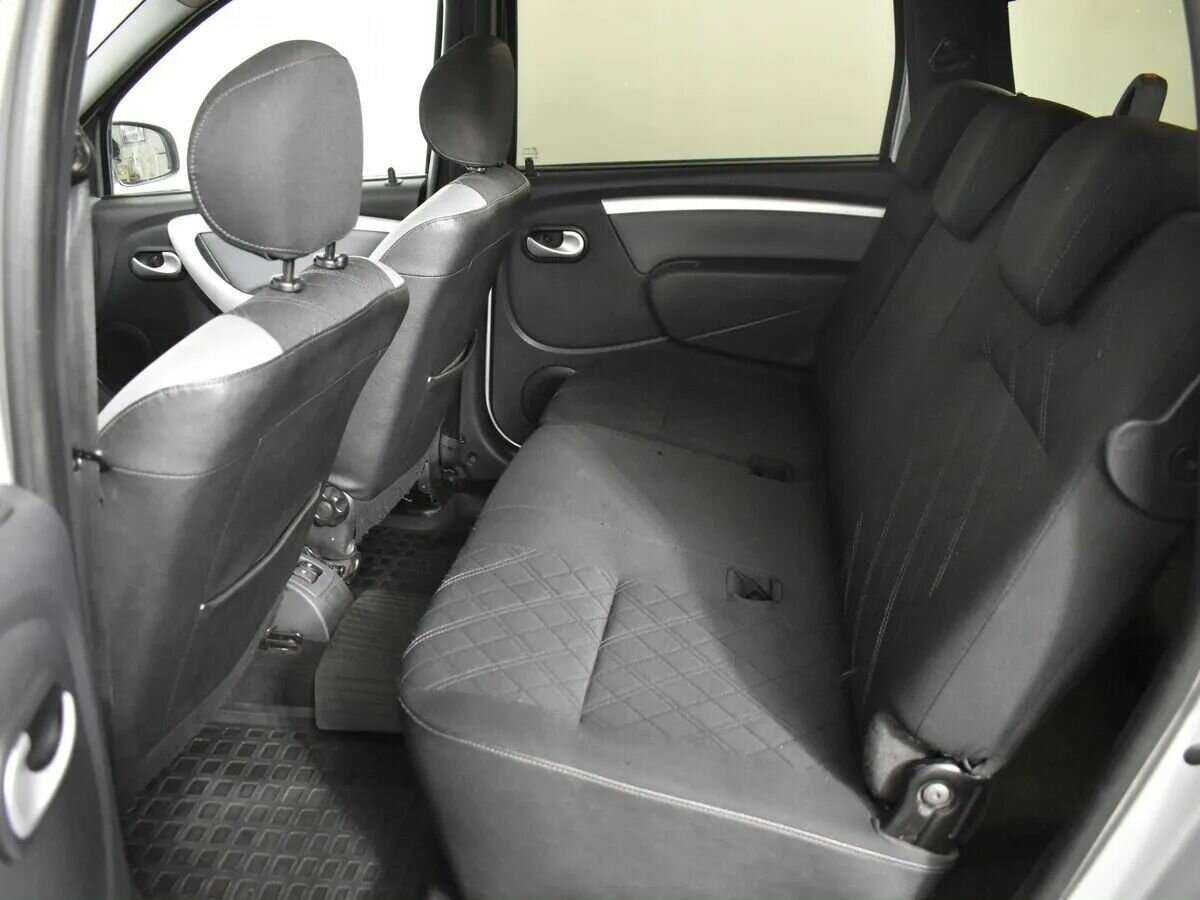 Lada (ВАЗ) Largus с пробегом — 2019 год. Фото: #5