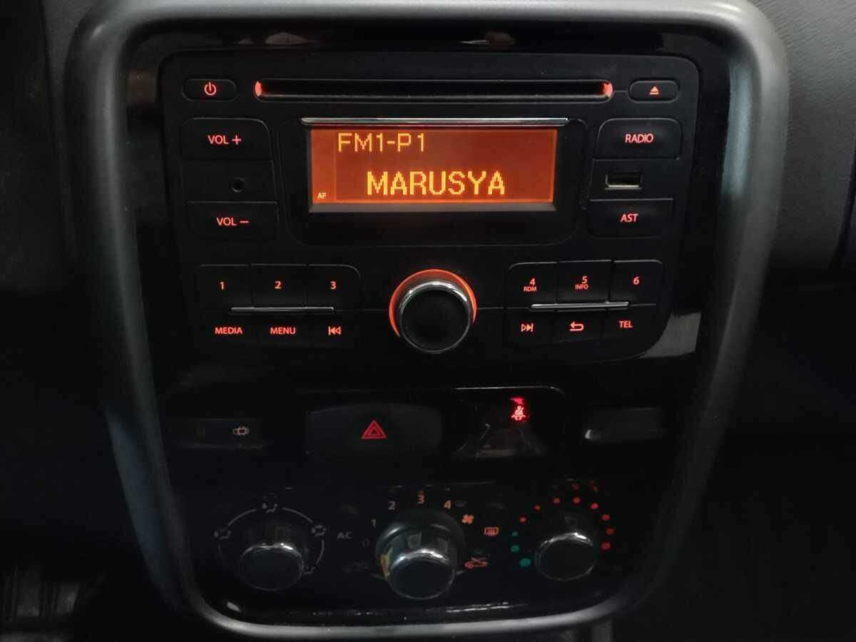 Renault Duster с пробегом — 2014 год. Фото: #12