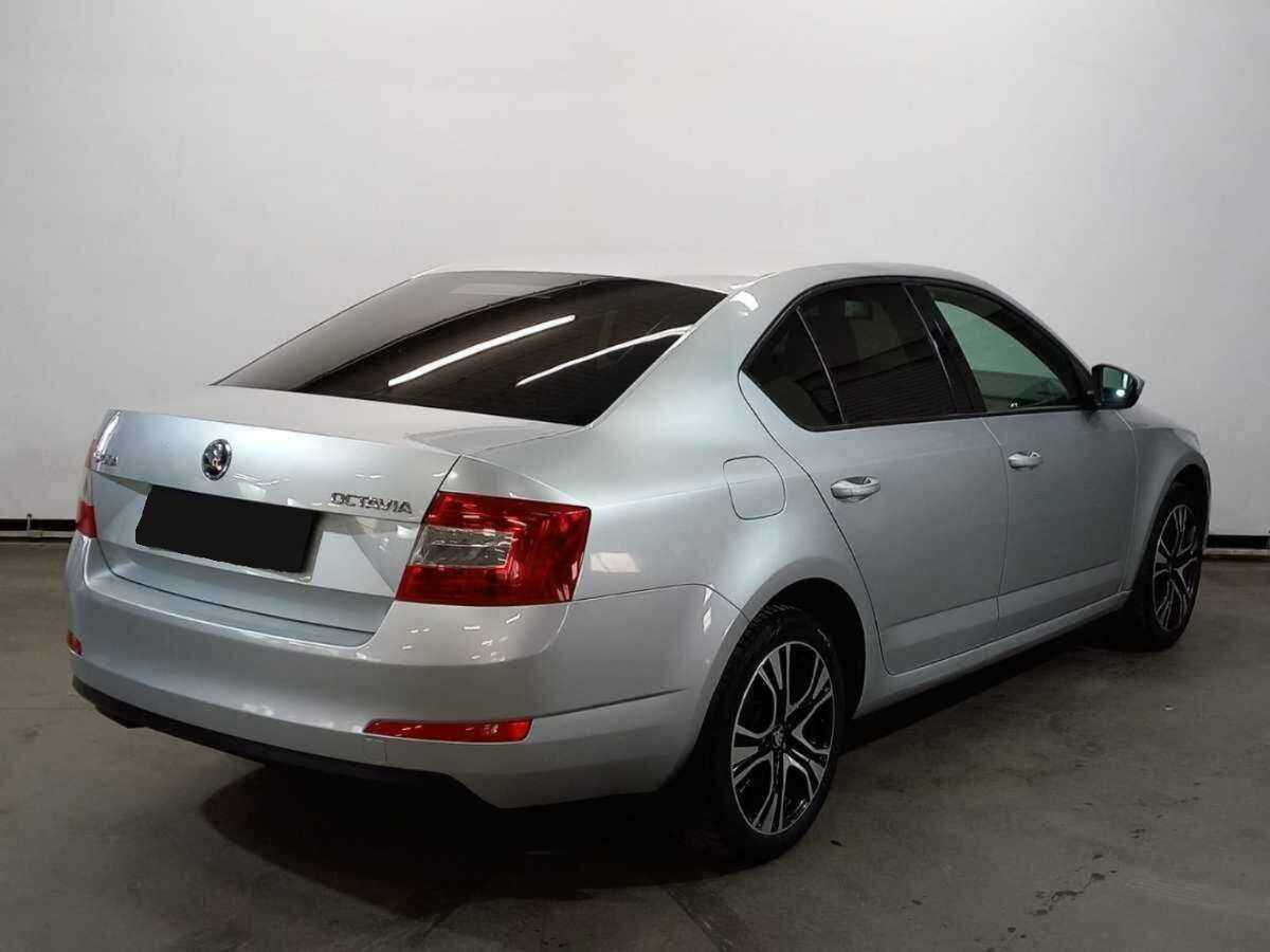 Skoda Octavia с пробегом — 2015 год. Фото: #4
