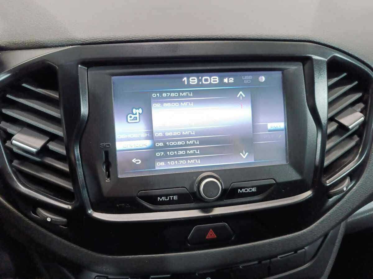 Lada (ВАЗ) Vesta с пробегом — 2018 год. Фото: #13