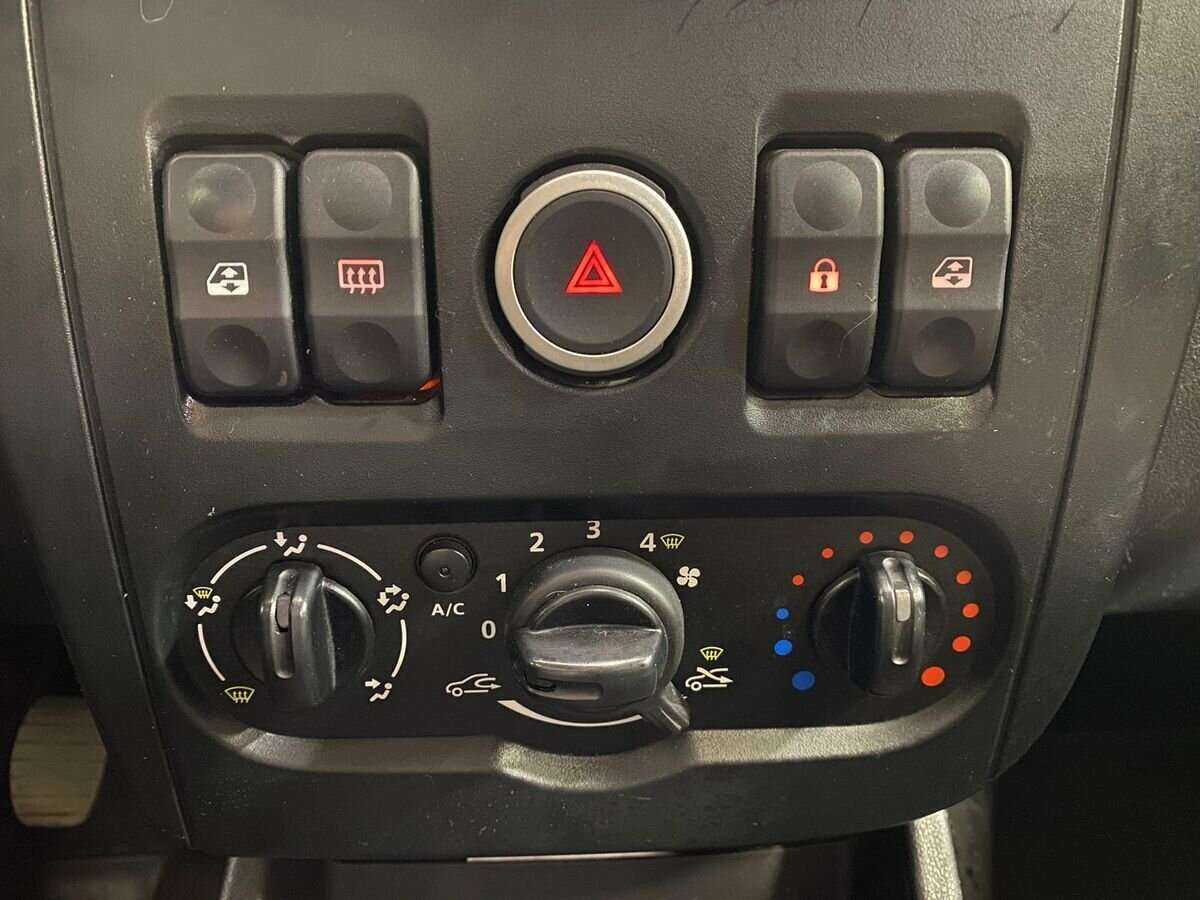 Lada (ВАЗ) Largus с пробегом — 2018 год. Фото: #13