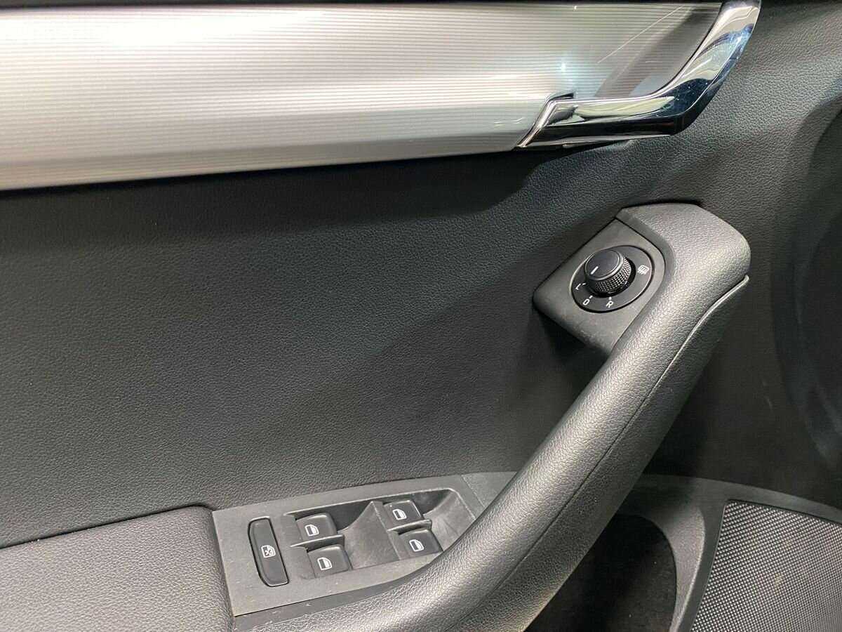 Skoda Octavia с пробегом — 2013 год. Фото: #15