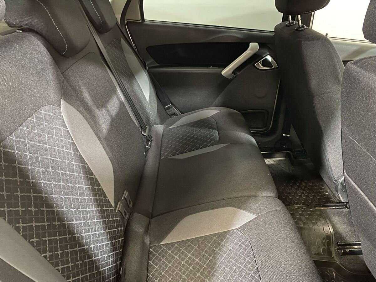 Lada (ВАЗ) Granta с пробегом — 2020 год. Фото: #10