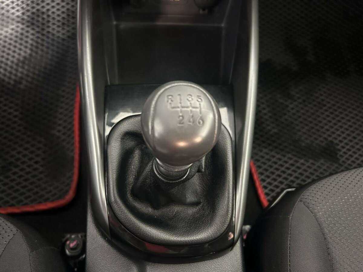 Kia Cerato с пробегом — 2013 год. Фото: #10