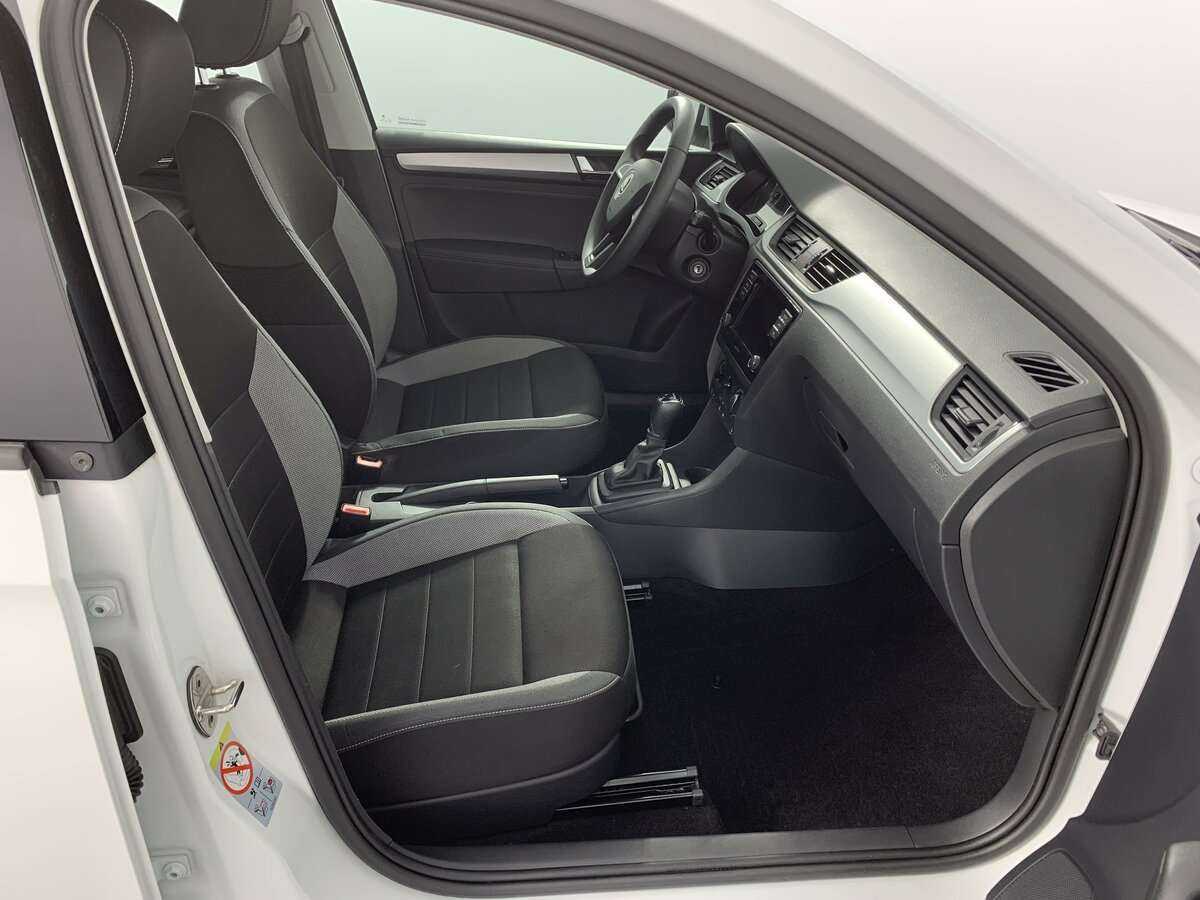 Skoda Rapid с пробегом — 2019 год. Фото: #14