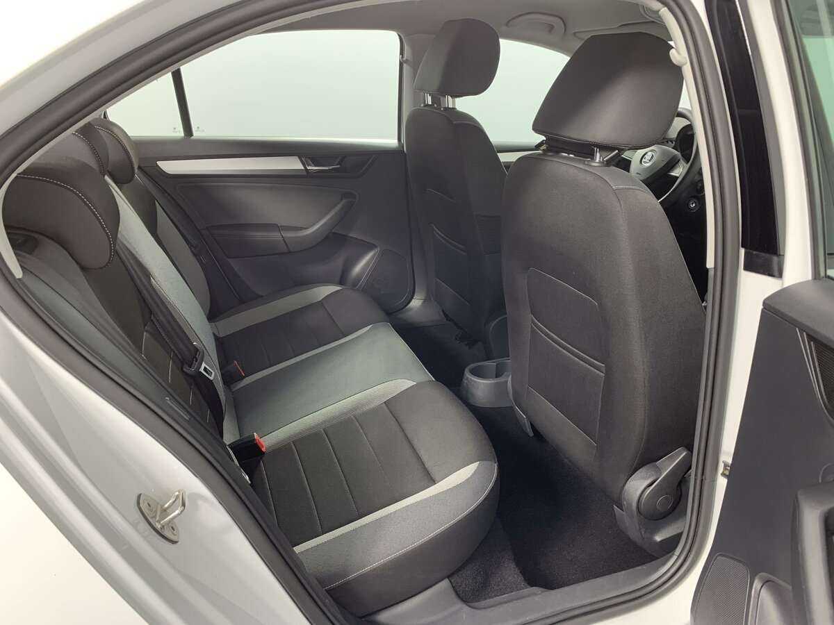 Skoda Rapid с пробегом — 2019 год. Фото: #15