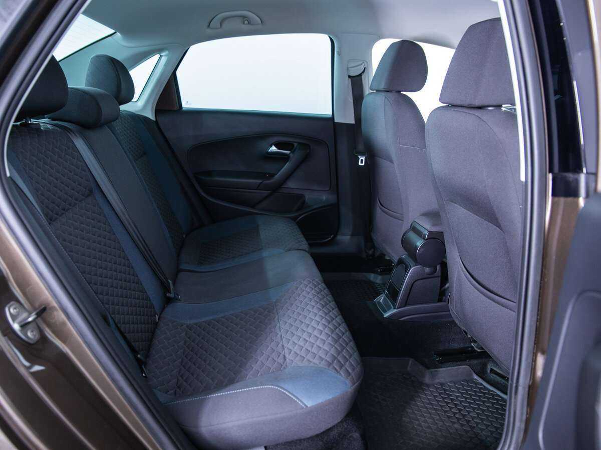 Volkswagen Polo с пробегом — 2019 год. Фото: #9