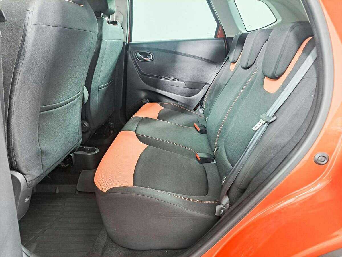 Renault Kaptur с пробегом — 2016 год. Фото: #9