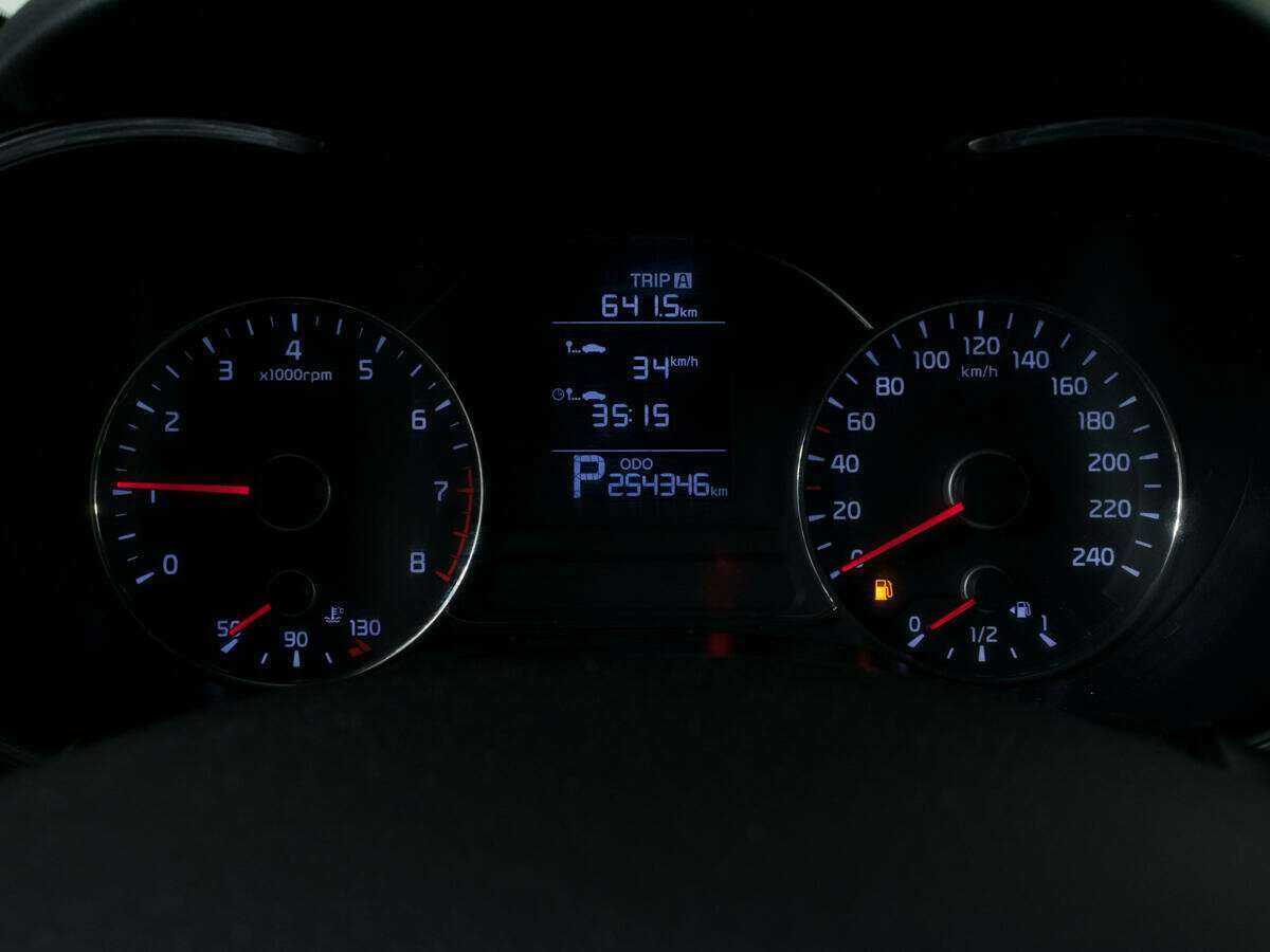 Kia Cerato с пробегом — 2014 год. Фото: #12